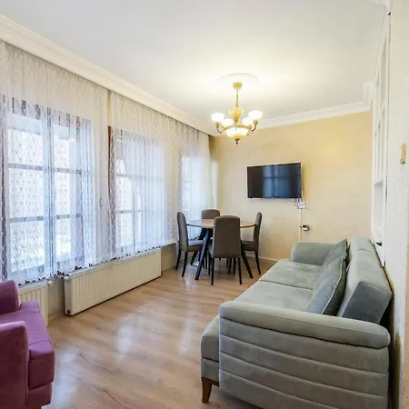 Live In A Dream House! Bursa