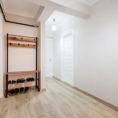 Apartment Live In A Dream House!